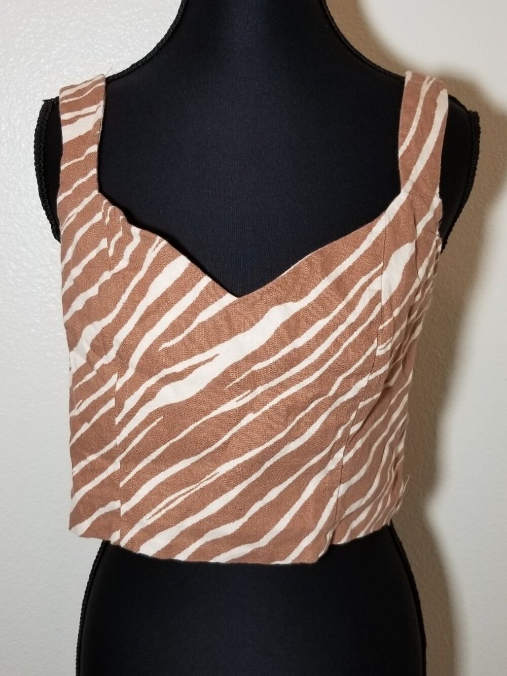 A New Day Womens Small Crop Tank Top Zebra‎ Tan Brown Retro City Indie Hippie